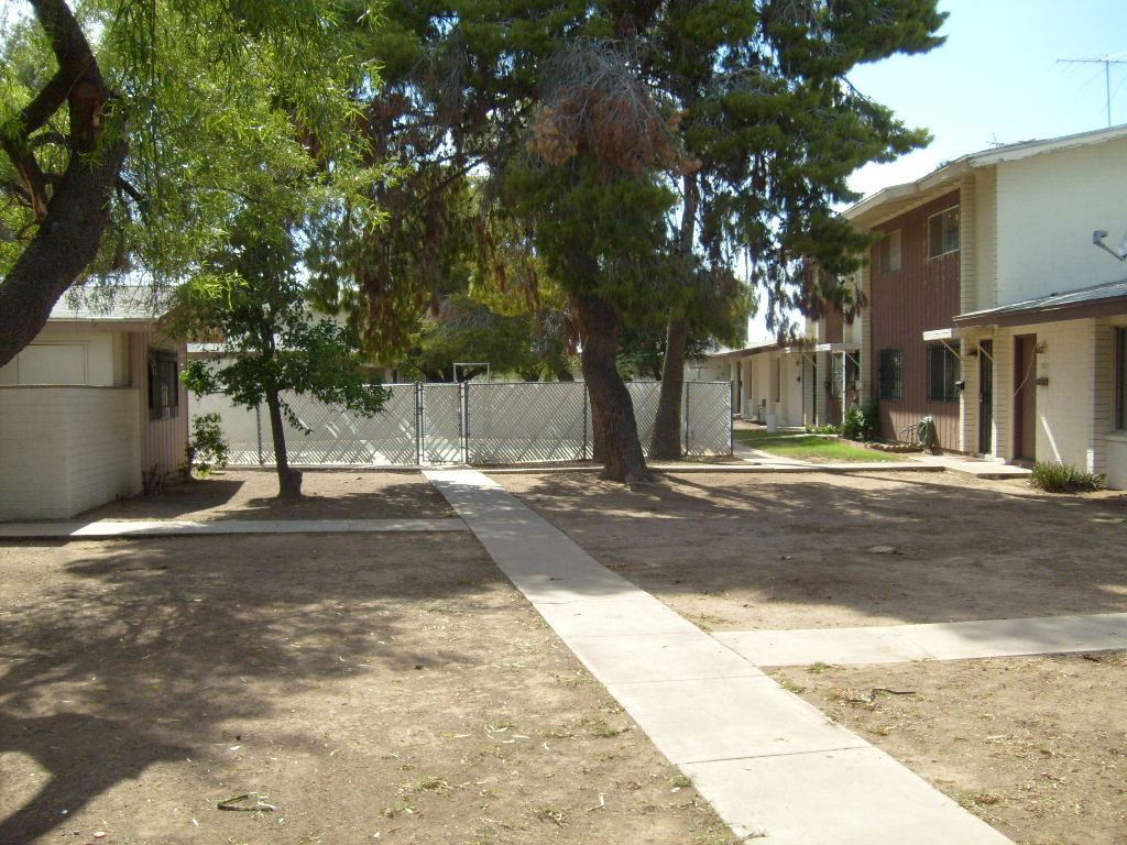5321 West Thomas Road Phoenix, AZ 85031 - Photo 9 of 9 Common Area
