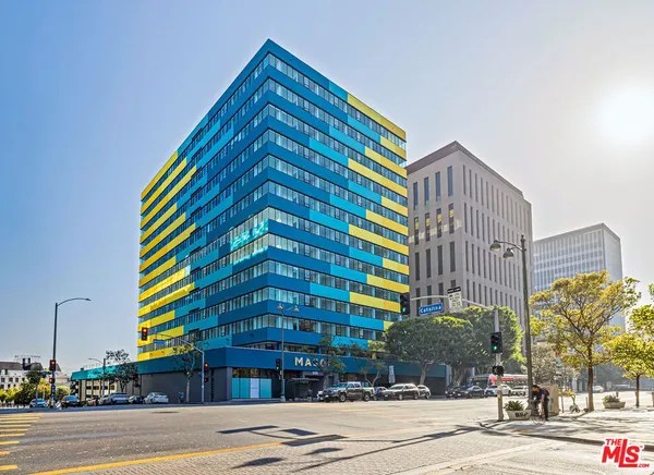 $2,286 | 3325 Wilshire Boulevard, Unit 1007, Los Angeles, CA 90010