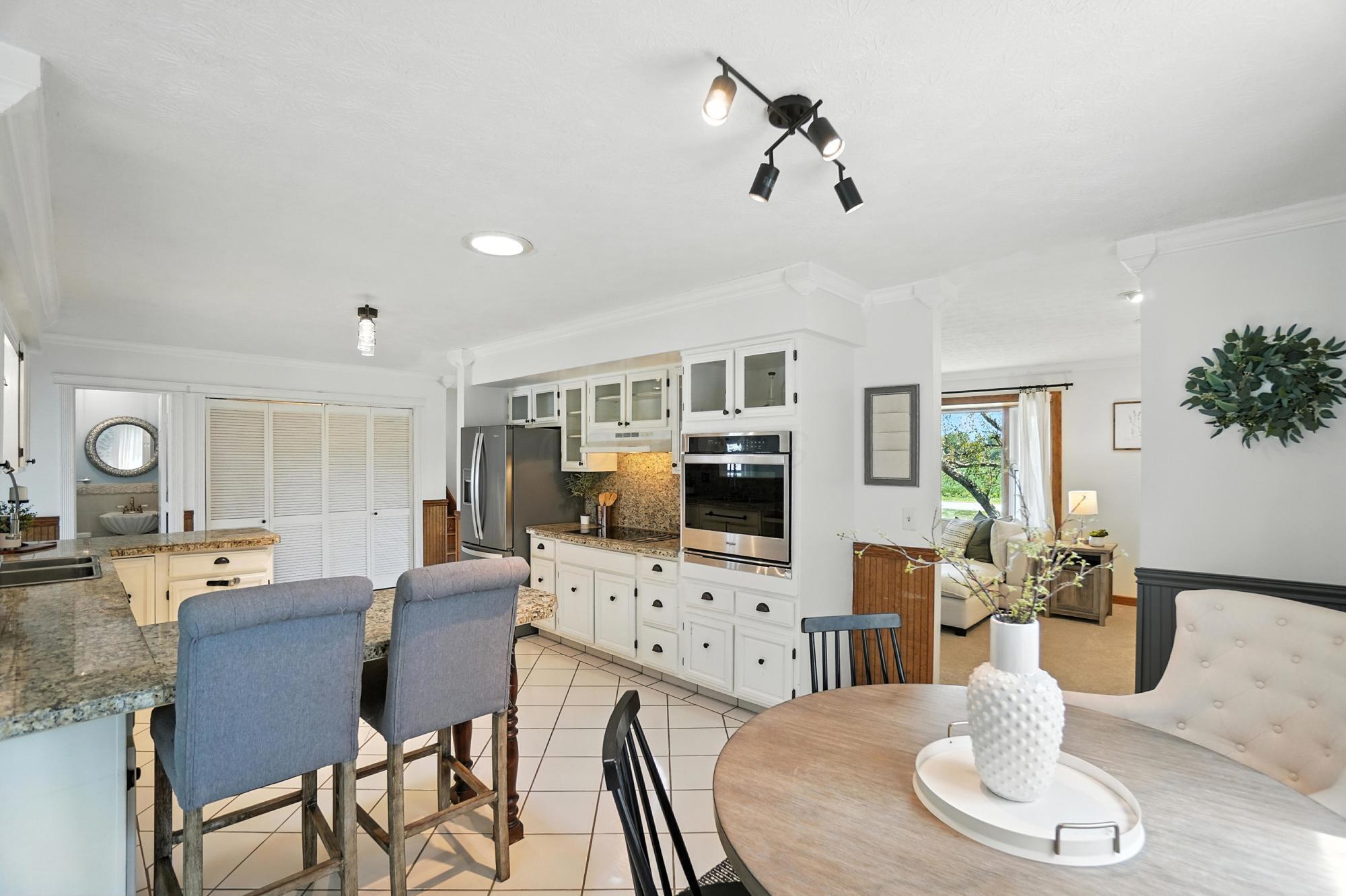 8520 Carter Road Hilliard, OH 43026 - Photo 21 of 59 Eating Space