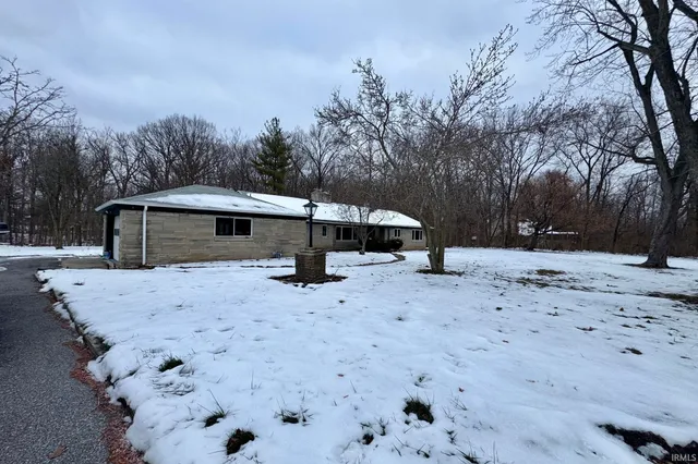 $320,000 | 7445 North Clinton Street, Fort Wayne, IN 46825