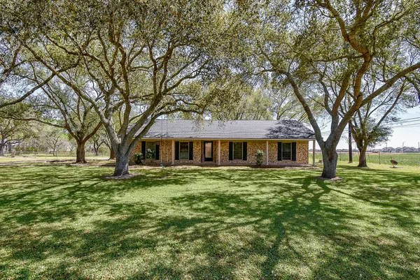 $384,999 | 2719 Vail Road, Rosenberg, TX 77471