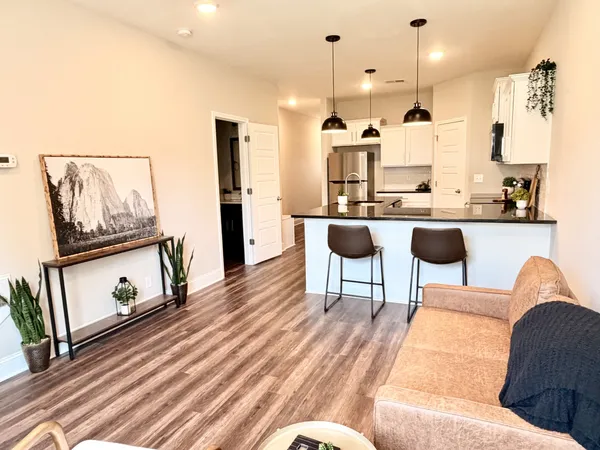 $215,000 | 224 Drayton Drive, Unit G, Clarksville, TN 37042