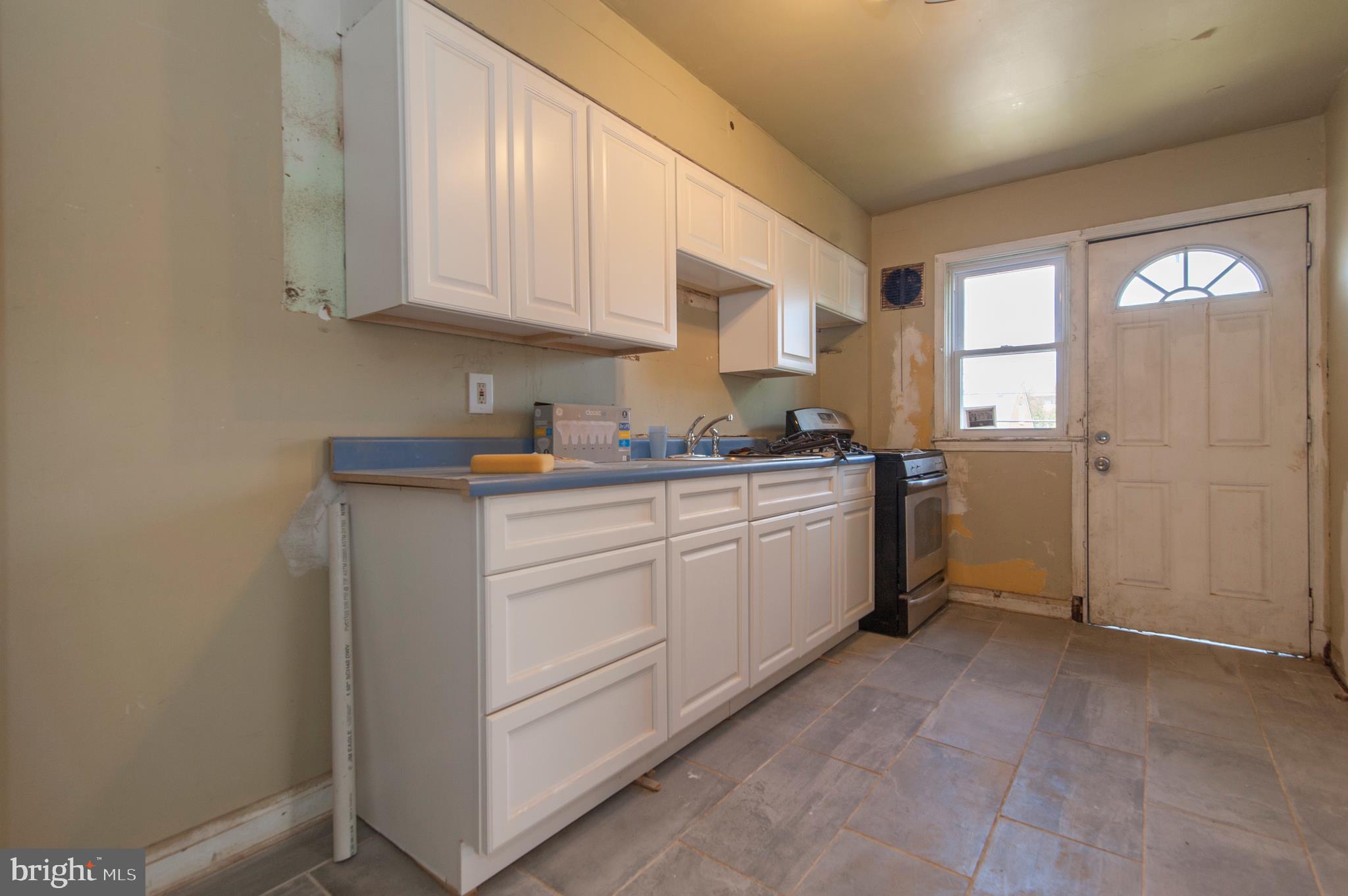 3819 Monterey Road Baltimore, MD 21218 - Photo 9 of 21 Updated cabinets. Gas oven/range.