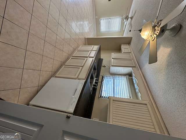 136 Burton Road Savannah, GA 31405 - Photo 7 of 19