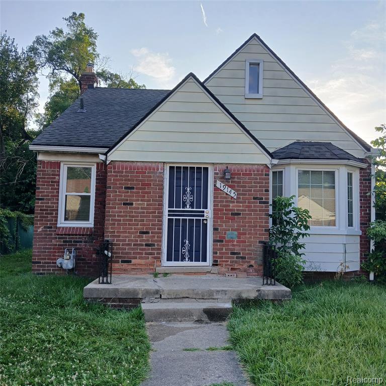 19145 Fielding Street Detroit, MI 48219 - Photo 1 of 18