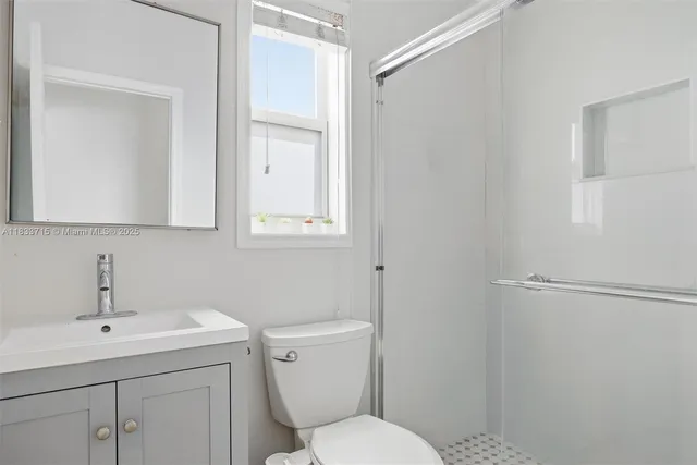 $875,000 | 104 Southwest 40th Avenue, Miami, FL 33134