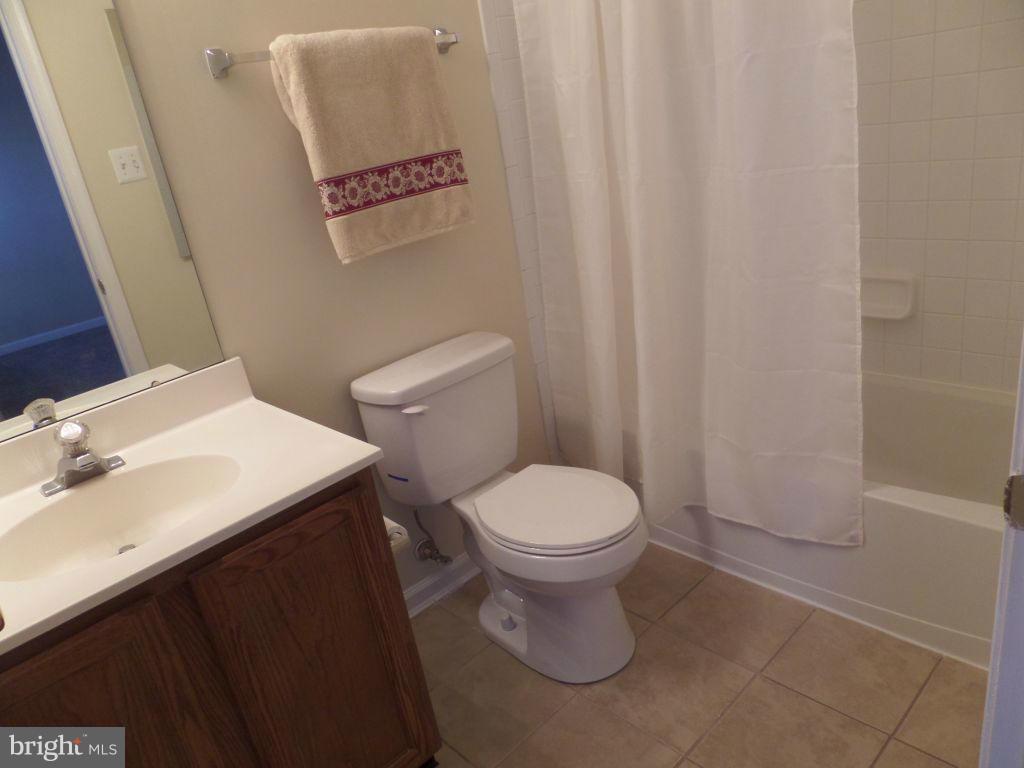 5000 Castlestone Drive Baltimore, MD 21237 - Photo 11 of 24 Bath (Master)