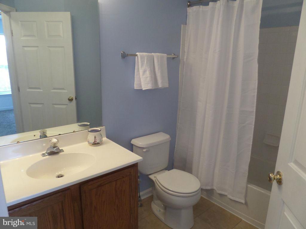 5000 Castlestone Drive Baltimore, MD 21237 - Photo 18 of 24 Bath 2