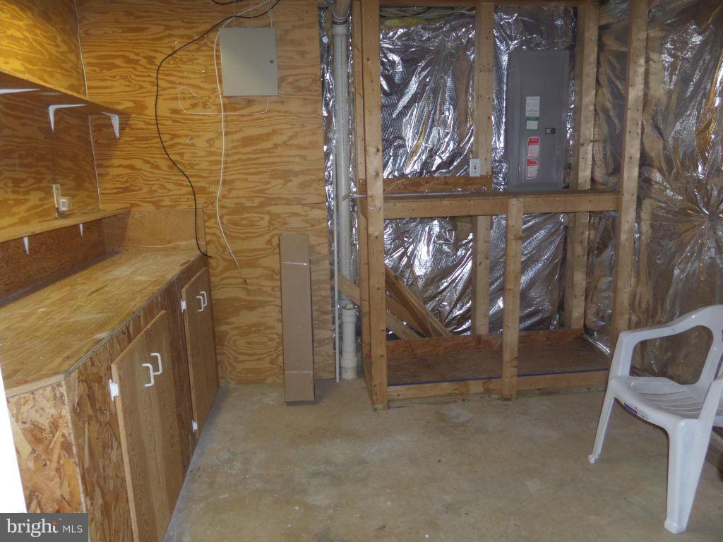5000 Castlestone Drive Baltimore, MD 21237 - Photo 23 of 24 Workshop