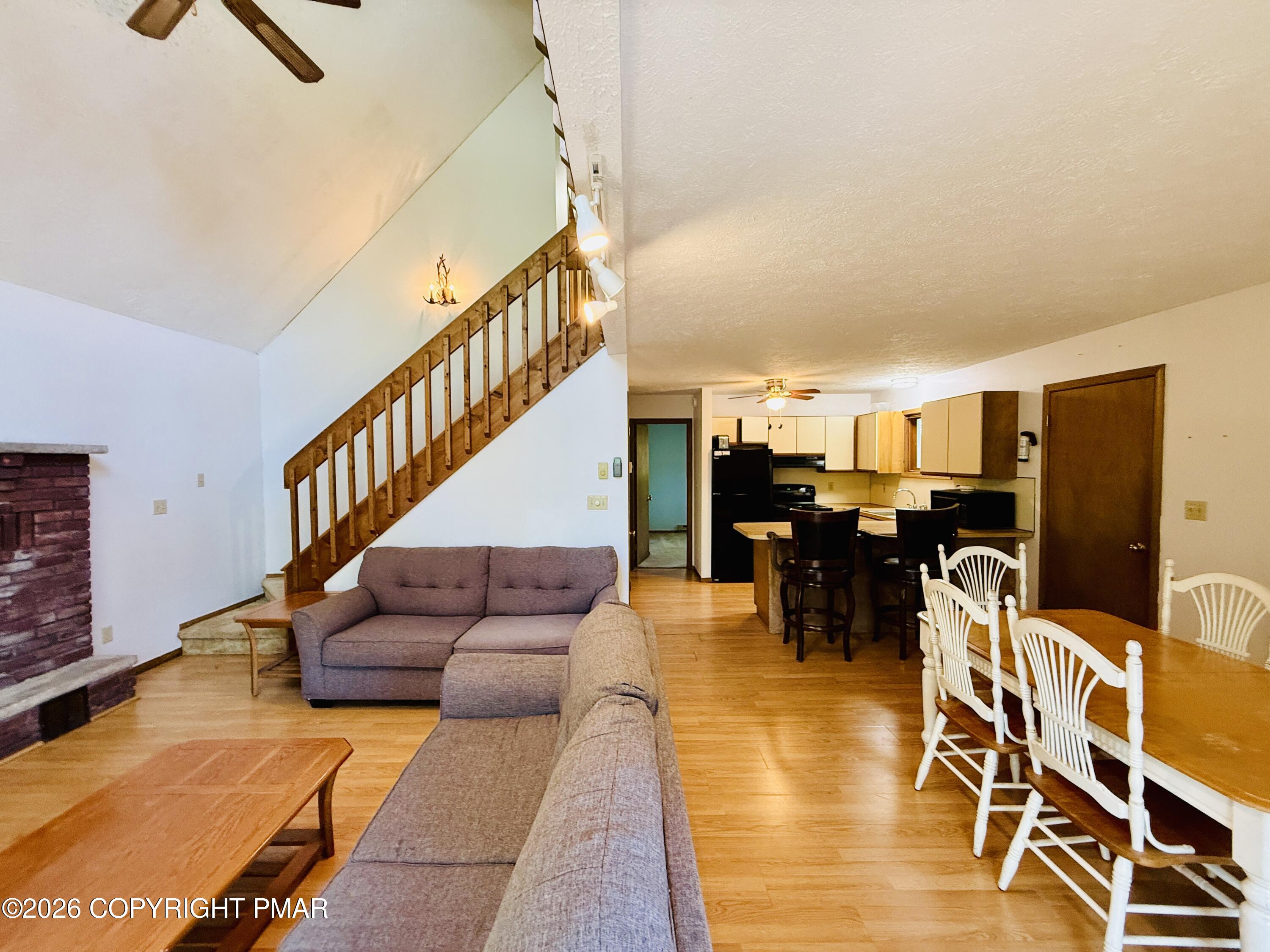 4204 Hickory Road Tobyhanna, PA 18466 - Photo 11 of 36 IMG_9019