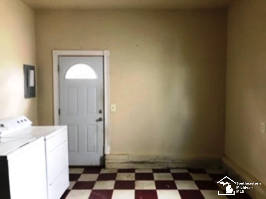 2307 Vivian Road Monroe, MI 48162 - Photo 15 of 17 50009636-14.JPG
