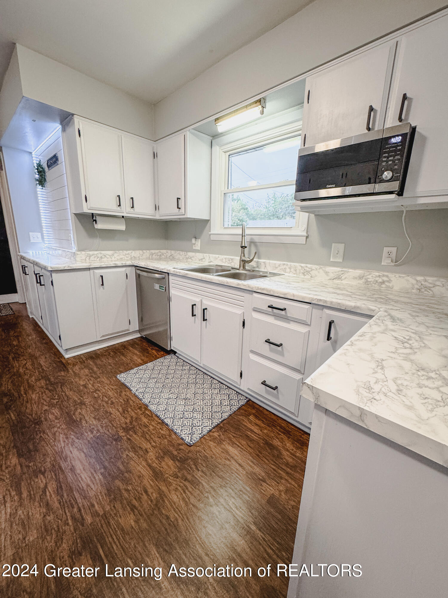 4498 Quarterline Road Muskegon, MI 49444 - Photo 29 of 51 Kitchen