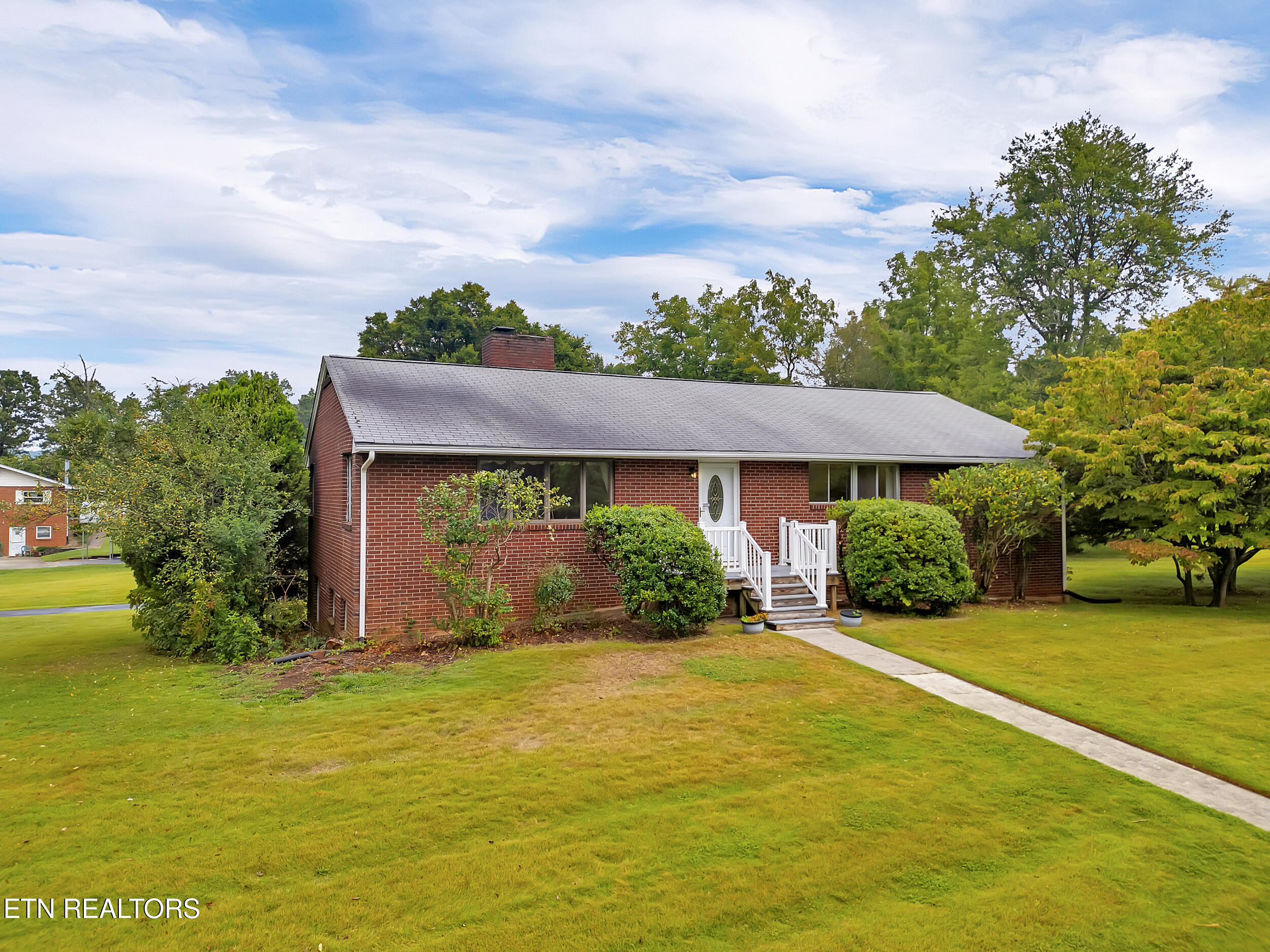 7000 Wright Road Knoxville, TN 37931 - Photo 2 of 32 2_02