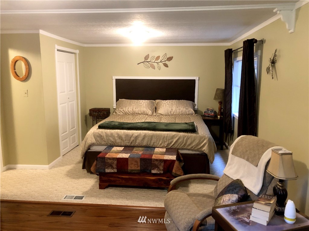 214 Labarre Road Chehalis, WA 98532 - Photo 11 of 25