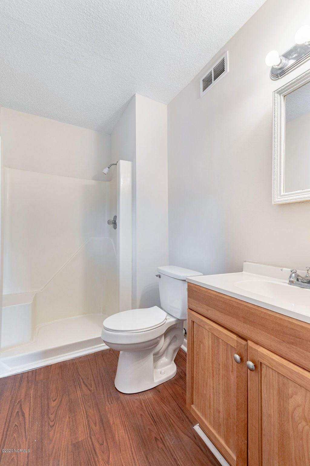 104 Ash Place Jacksonville, NC 28546 - Photo 16 of 20 master bath
