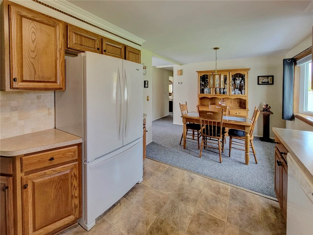 71 Fox Meadow Road Greece, NY 14626 - Photo 14 of 41