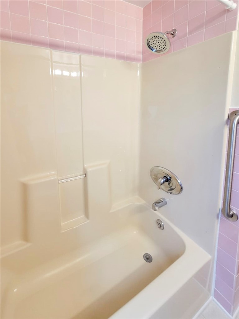 71 Fox Meadow Road Greece, NY 14626 - Photo 17 of 41