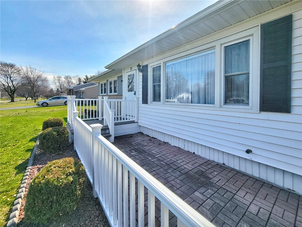 71 Fox Meadow Road Greece, NY 14626 - Photo 3 of 41