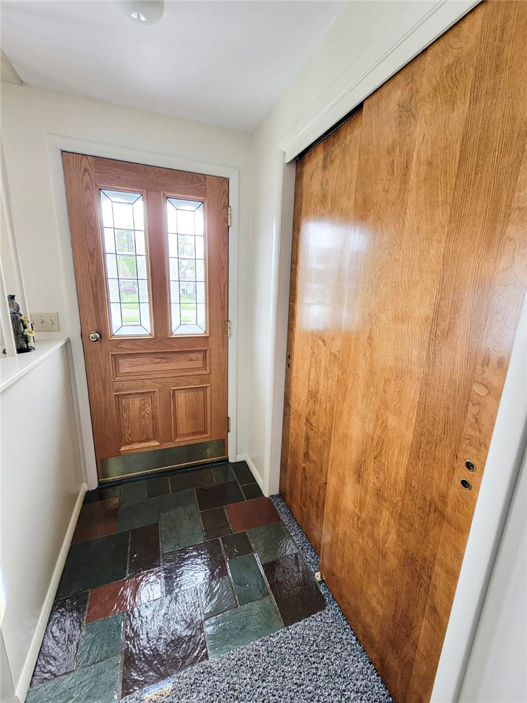 71 Fox Meadow Road Greece, NY 14626 - Photo 4 of 41