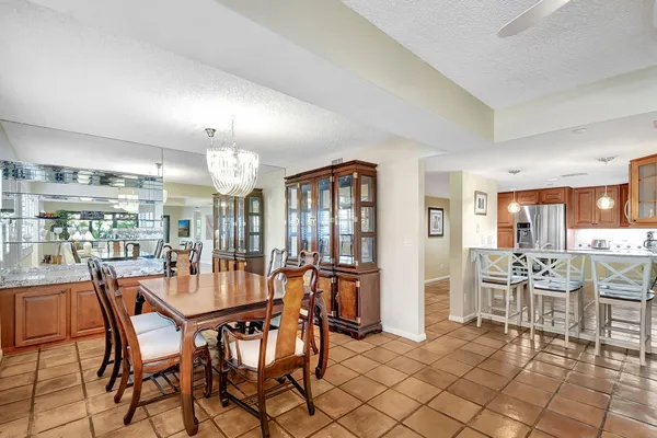 $4,000 | 318 Oak Harbour Drive, Unit 318, Juno Beach, FL 33408