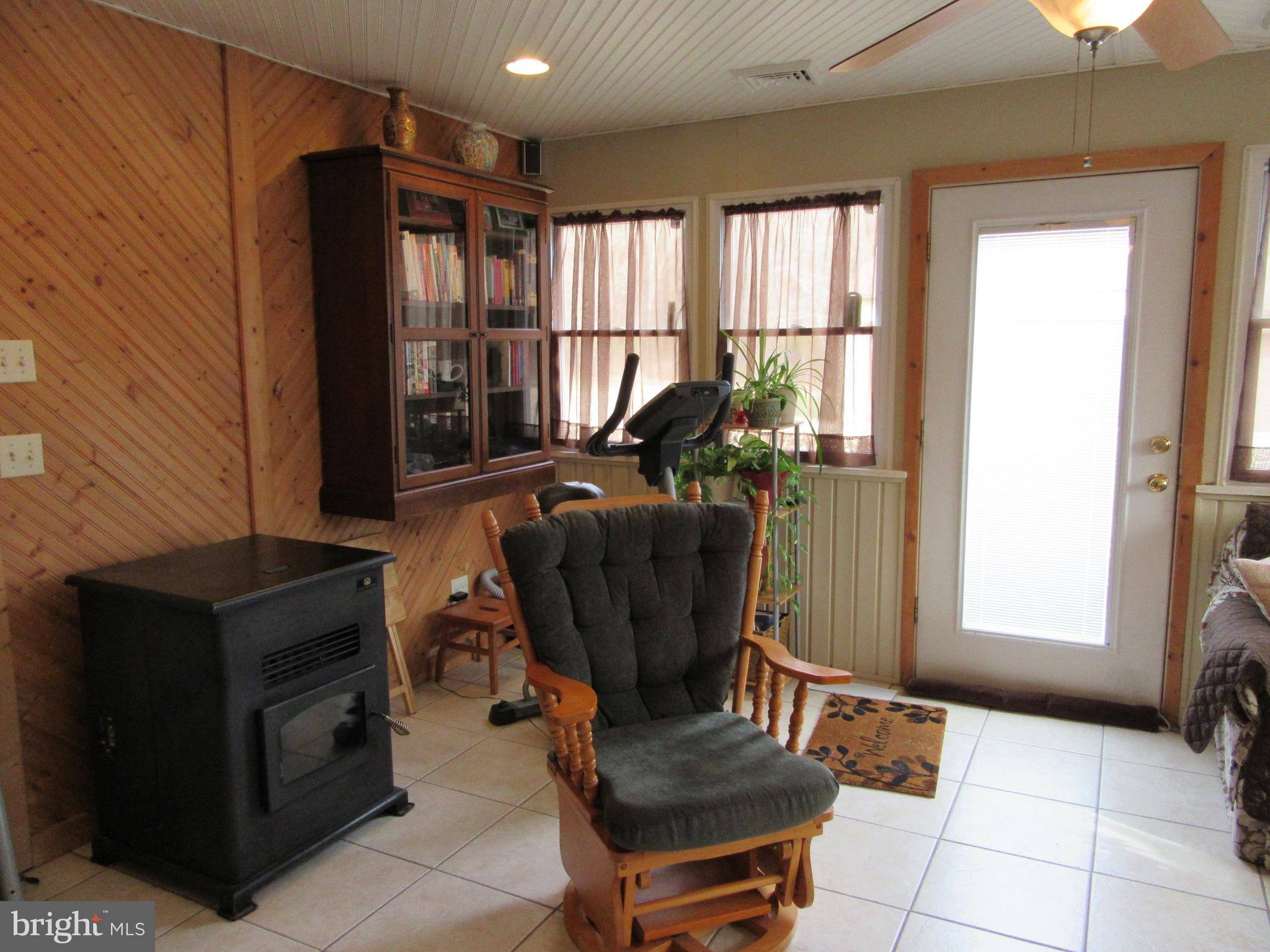 8721 Jersey Road Salisbury, MD 21801 - Photo 16 of 32 Sunroom
