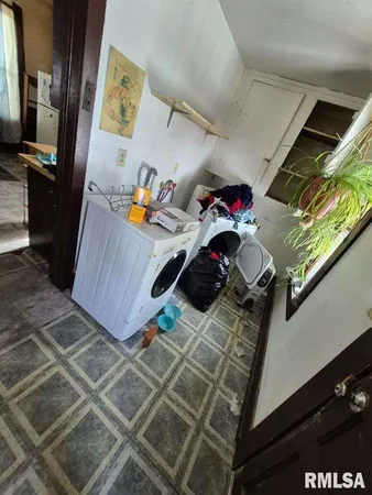 $24,900 | 2409 South Hanna City Glasford Road, Hanna City, IL 61536