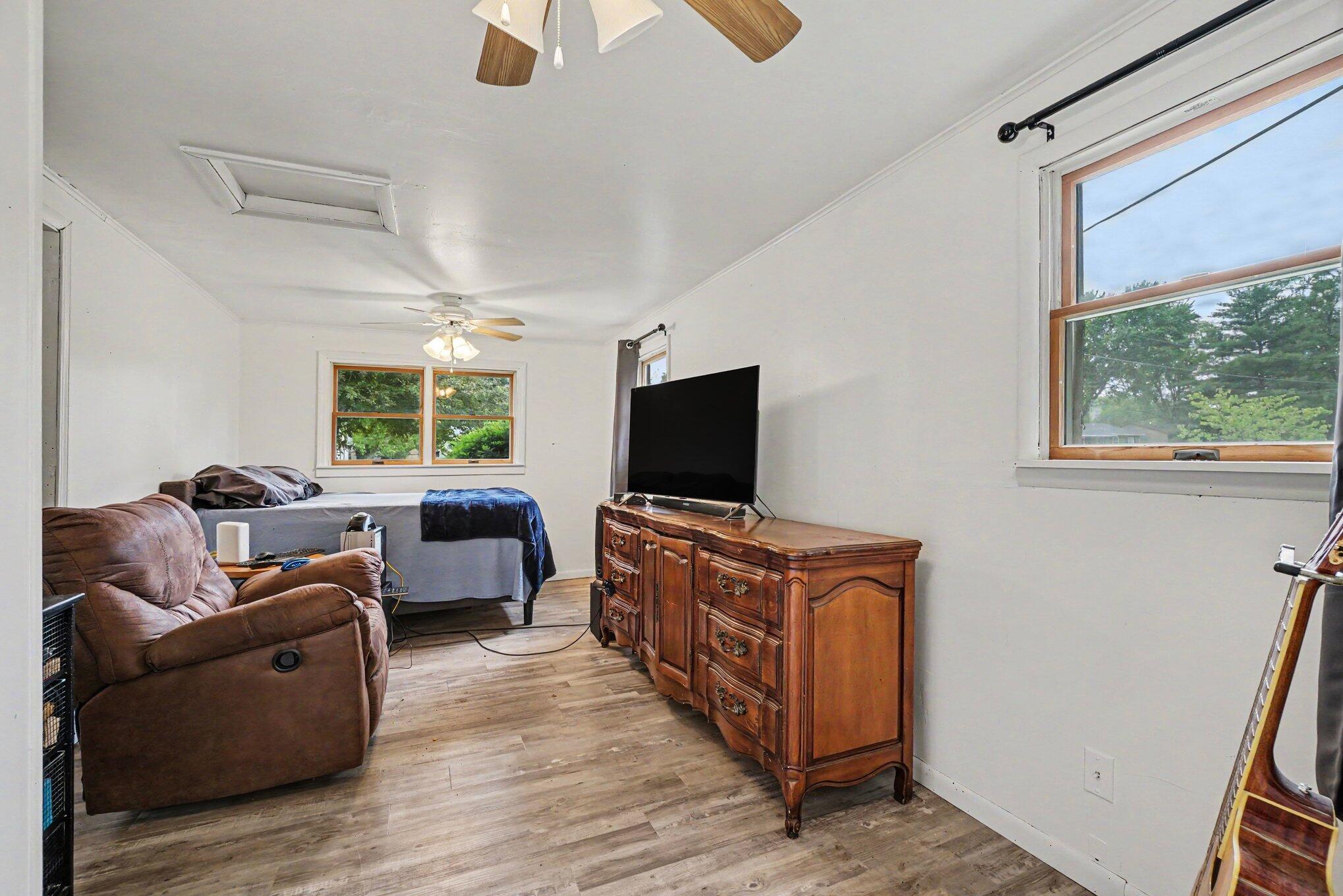 430 11th Avenue Three Rivers, MI 49093 - Photo 10 of 20 file_5865