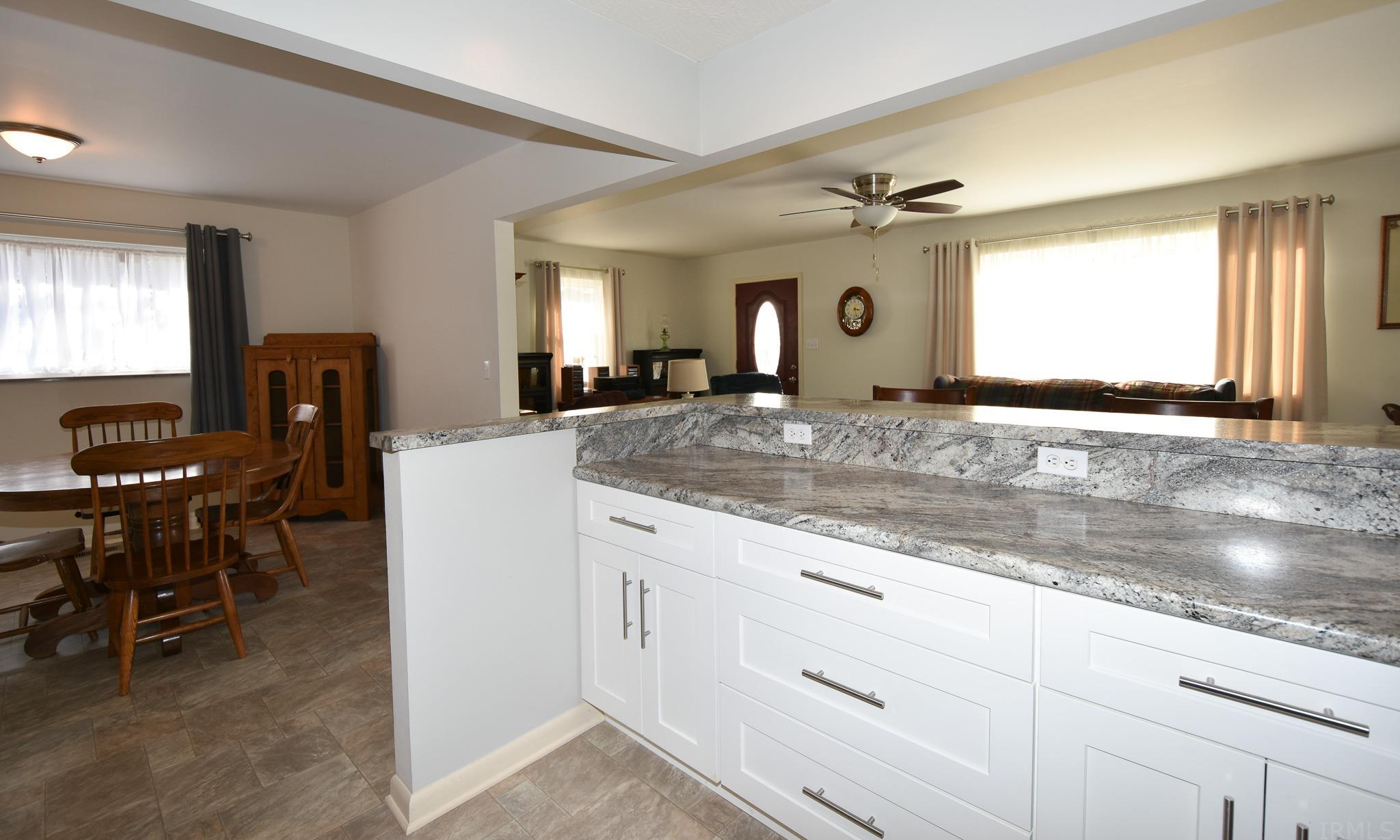 722 Sandy Hook Road Paoli, IN 47454 - Photo 13 of 36 Gallery Image 13