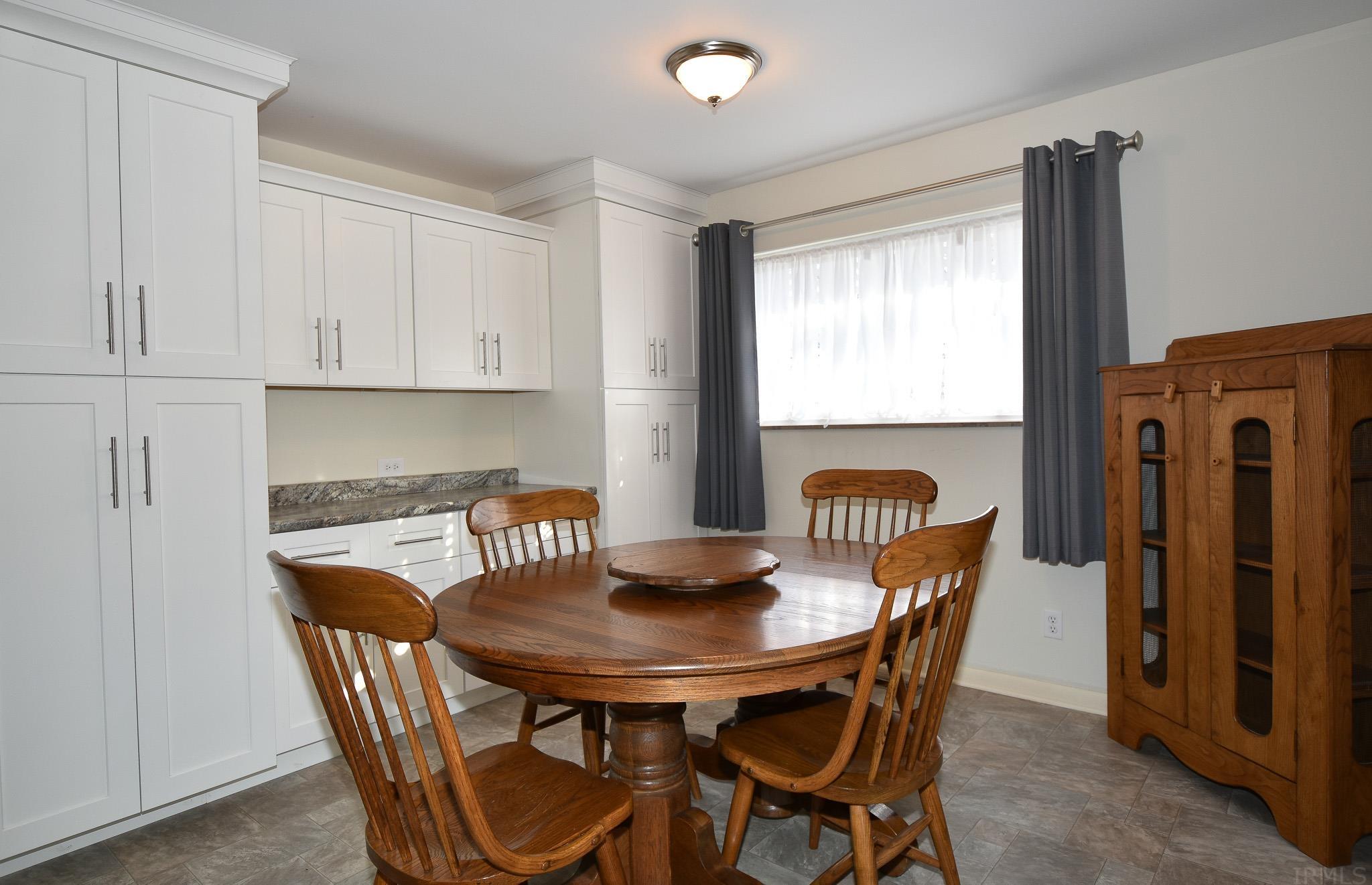 722 Sandy Hook Road Paoli, IN 47454 - Photo 14 of 36 Gallery Image 14