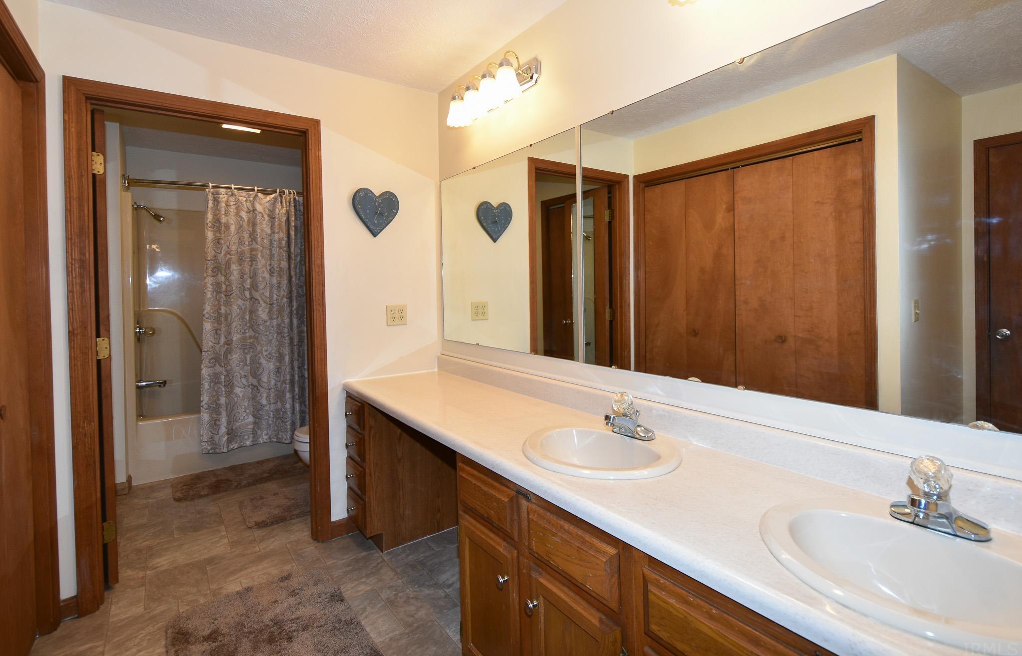 722 Sandy Hook Road Paoli, IN 47454 - Photo 17 of 36 Gallery Image 17