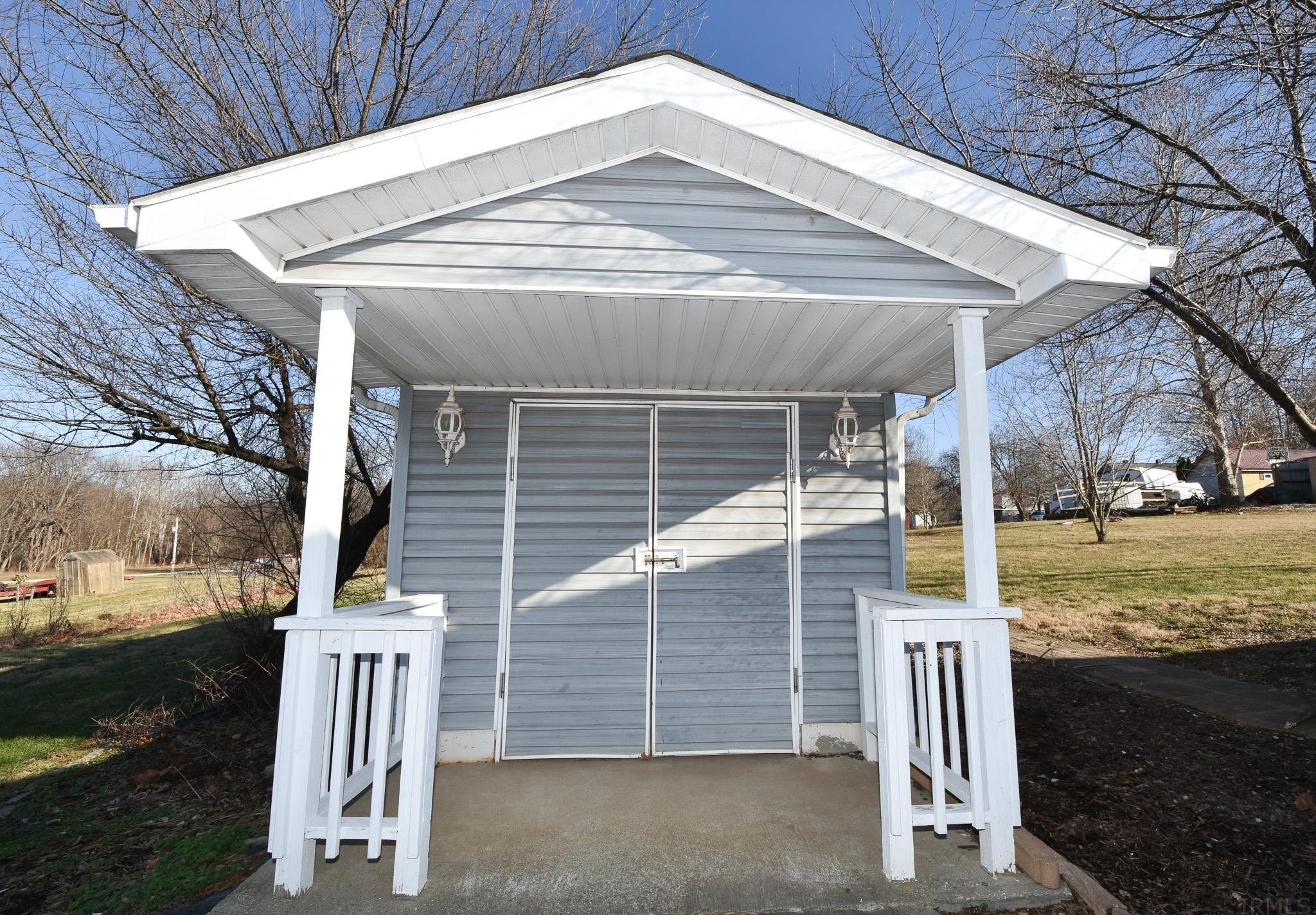 722 Sandy Hook Road Paoli, IN 47454 - Photo 31 of 36 Gallery Image 31
