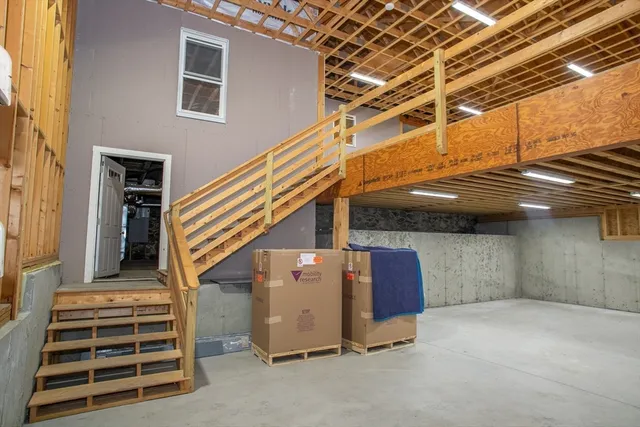 a view of entryway and hall