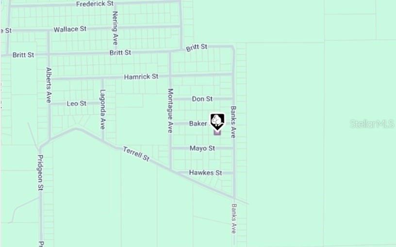 8 Baker Street Interlachen, FL 32148 - Photo 4 of 4 a bathroom with a shower