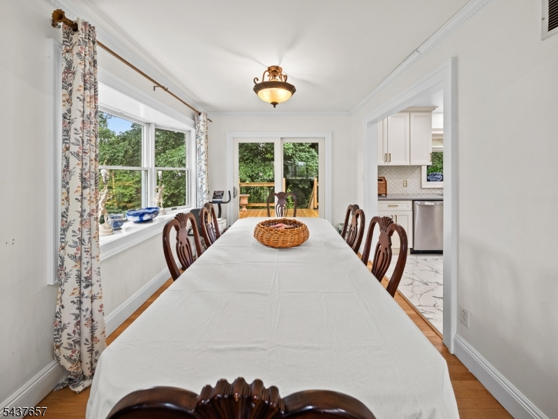 17 Ravine Court Clifton, NJ 07013 - Photo 10 of 46