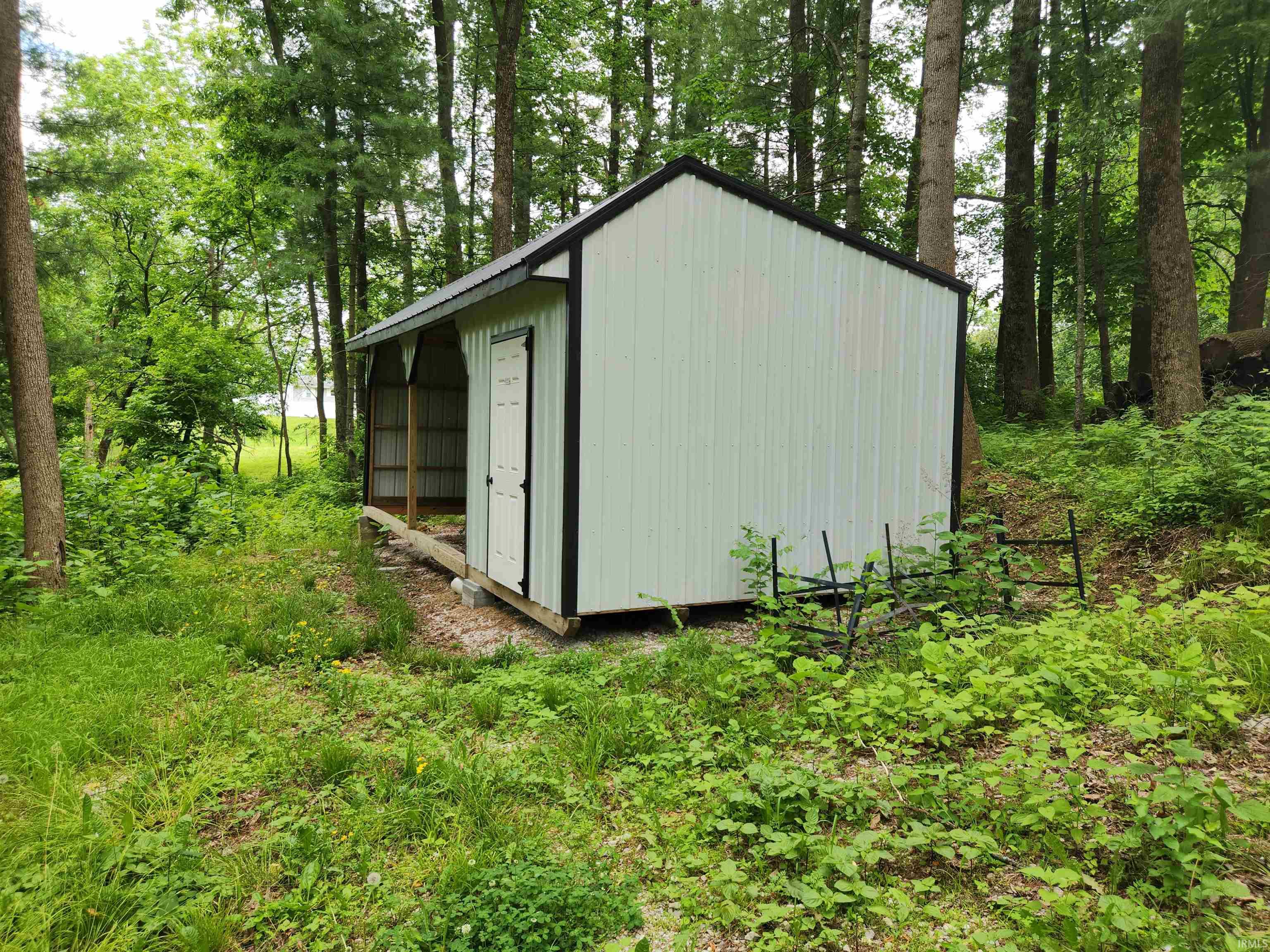 1338 East 100 North Washington, IN 47501 - Photo 3 of 8