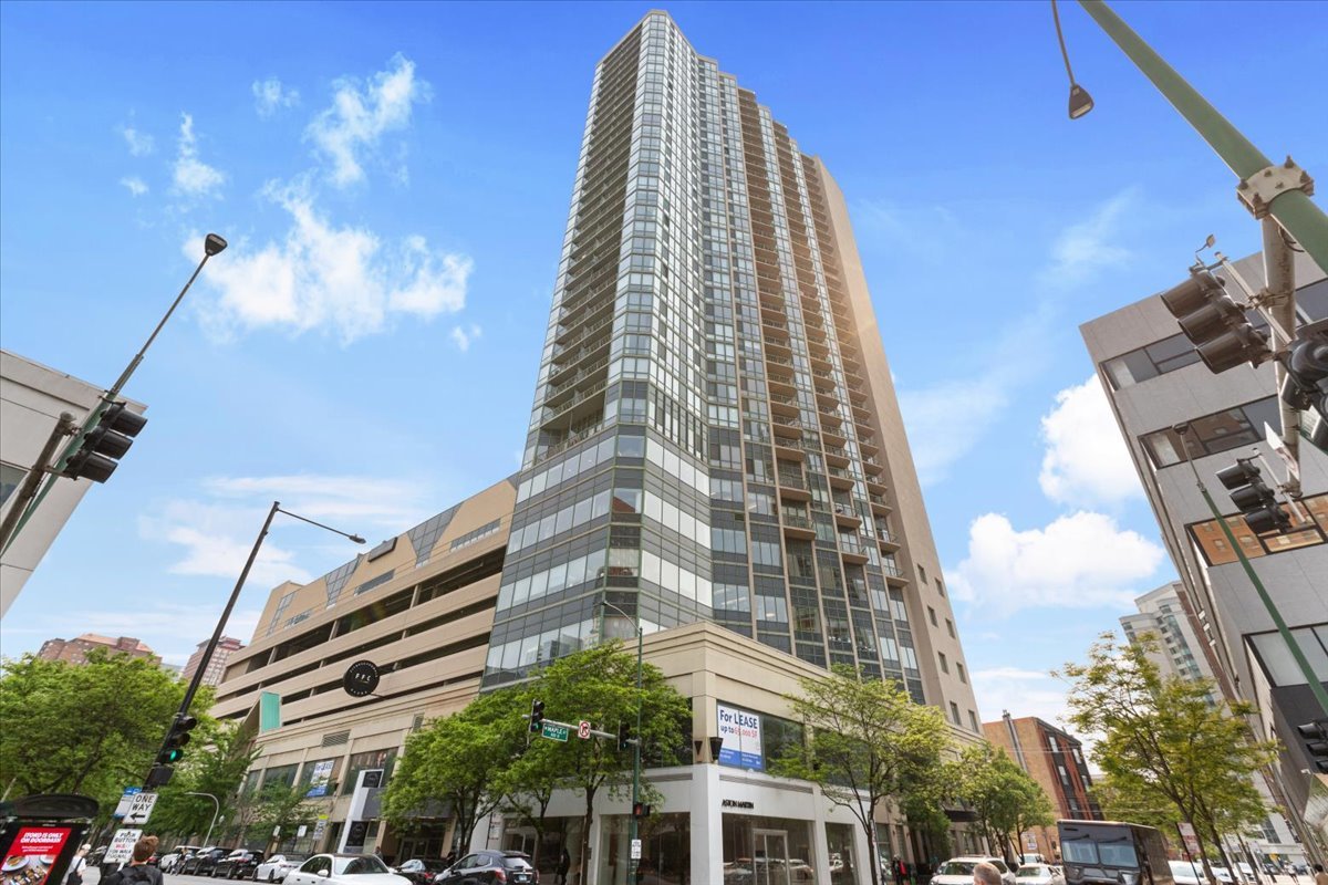 a view of a multi story building