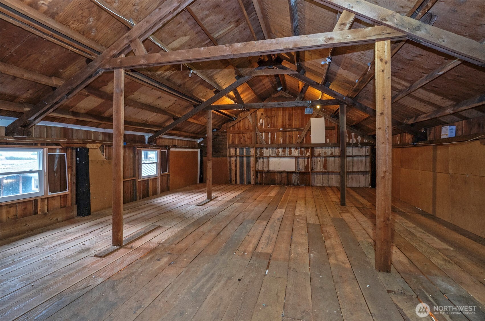 11810 Driver Street Southwest Olympia, WA 98512 - Photo 38 of 40 a view of entryway with wooden floor
