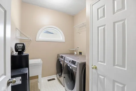 $417,000 | 10325 Blue Fin Drive, Indianapolis, IN 46256