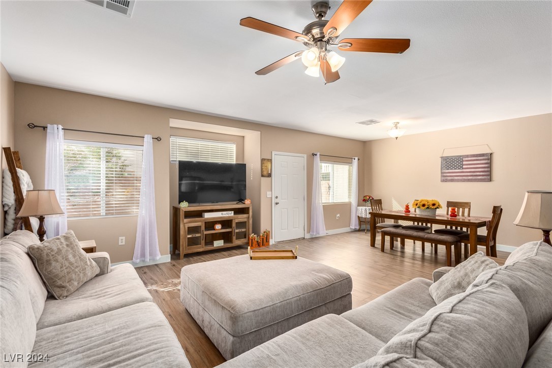 1427 Orange Jubilee Road Henderson, NV 89014 - Photo 18 of 51