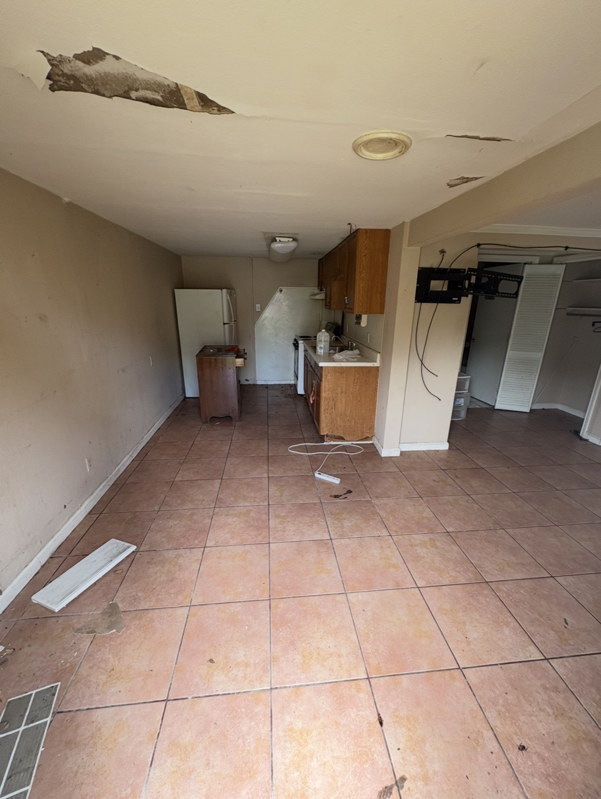 148 Cooper Road Houston, TX 77076 - Photo 5 of 30