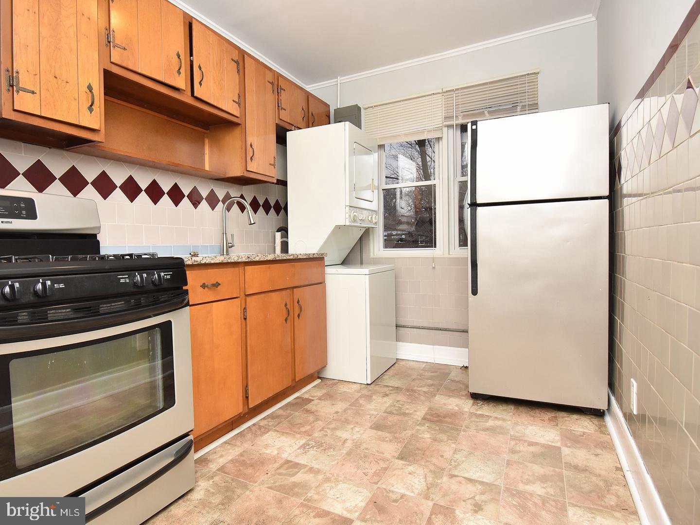 818 Bradhurst Road Baltimore, MD 21212 - Photo 2 of 7