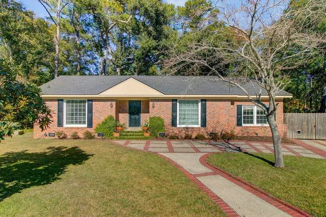 $373,000 | 104 Chalcott Place, Summerville, SC 29485