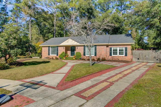 $373,000 | 104 Chalcott Place, Summerville, SC 29485