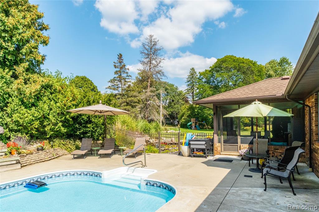 35598 Springvale Street Farmington Hills, MI 48331 - Photo 53 of 56 Gallery Image 53