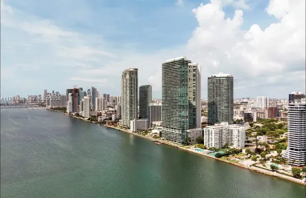 $5,900 | 501 Northeast 31st Street, Unit 4008, Miami, FL 33137