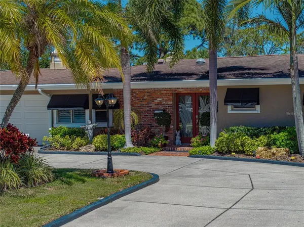 $1,775,000 | 650 Poinsettia Road, Belleair, FL 33756