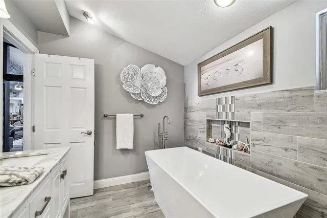 $1,795,000 | 650 Poinsettia Road, Belleair, FL 33756