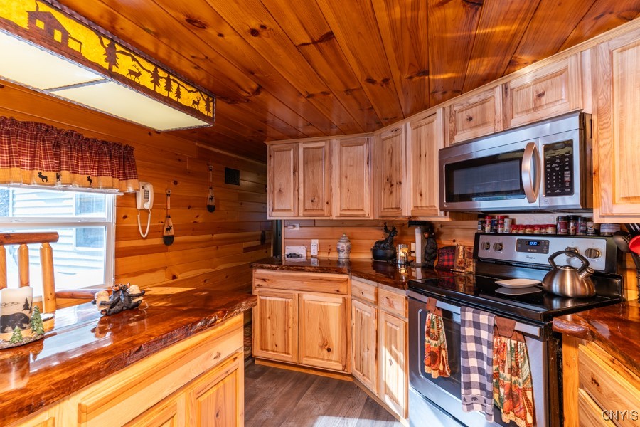 233 State Route 8 Poland, NY 13431 - Photo 16 of 24