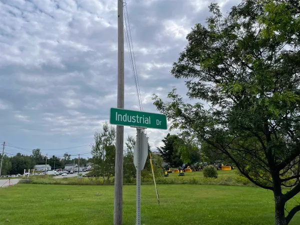 $79,000 | 11 Industrial Drive, Newport, VT 05855