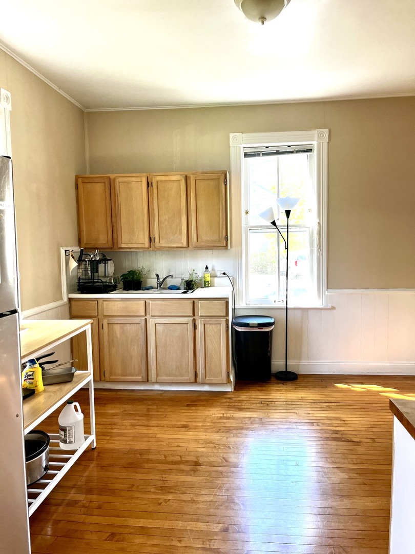 810 Simpson Street Evanston, IL 60201 - Photo 15 of 24